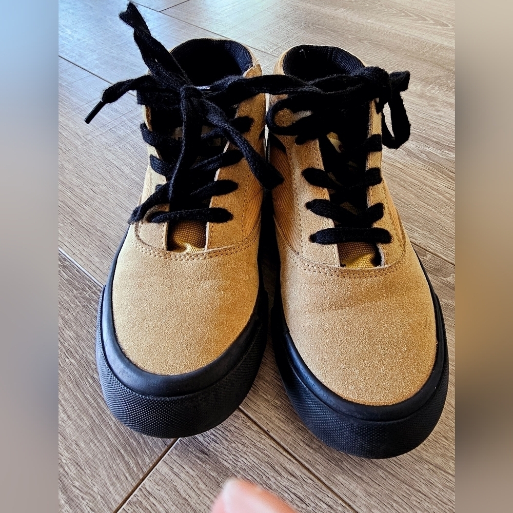 Tan High-Top Sneakers with Black Accents - Picture 3 of 4
